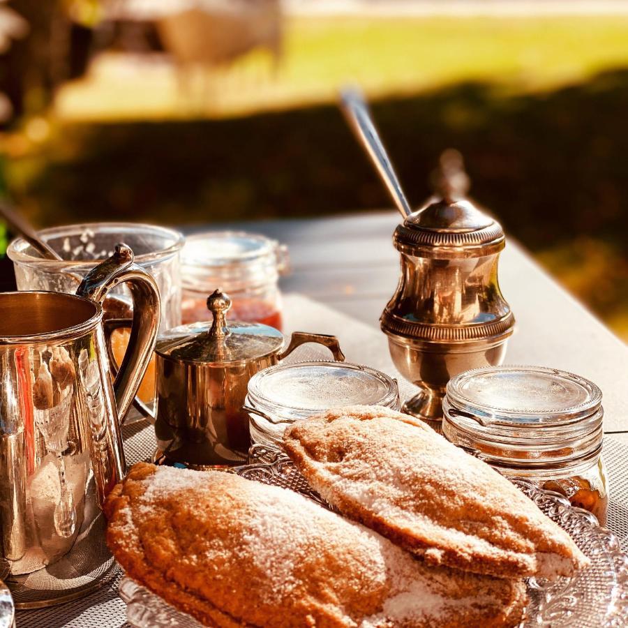 Un Banc au Soleil Bed & Breakfast Marsilly  Exterior foto