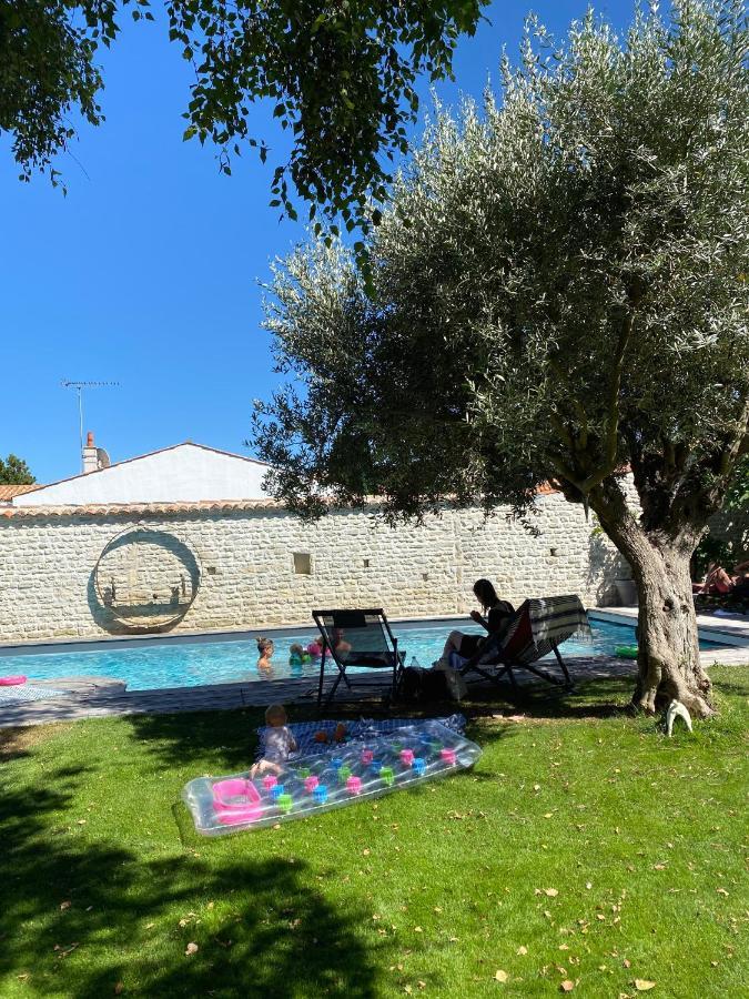 Un Banc au Soleil Bed & Breakfast Marsilly  Exterior foto