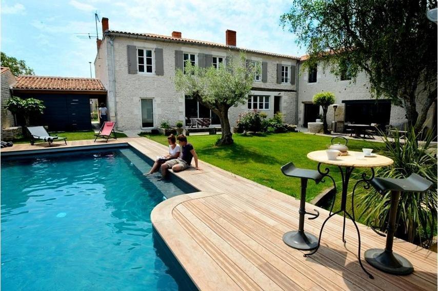Un Banc au Soleil Bed & Breakfast Marsilly  Exterior foto