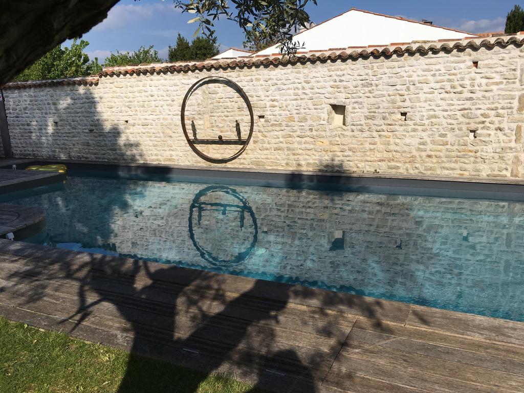 Un Banc au Soleil Bed & Breakfast Marsilly  Exterior foto