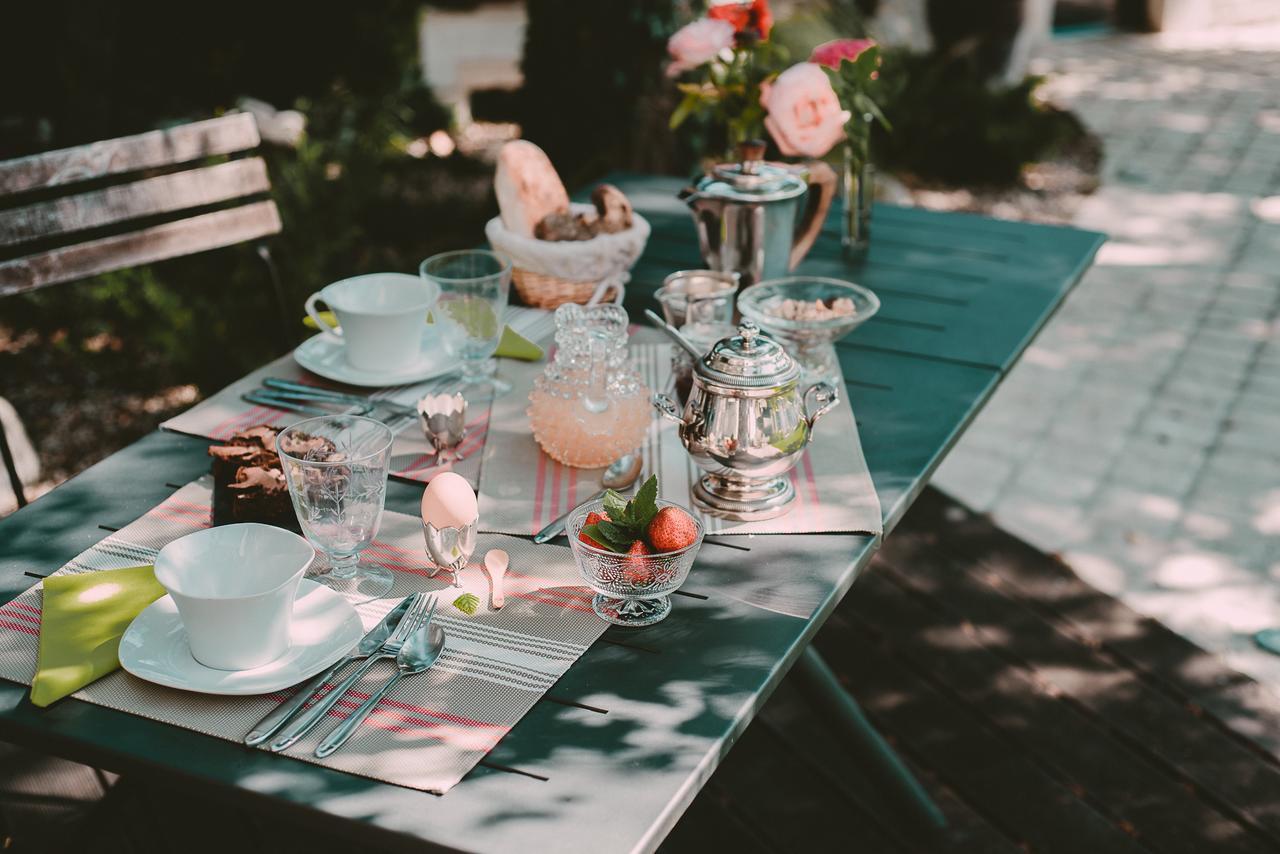 Un Banc au Soleil Bed & Breakfast Marsilly  Exterior foto