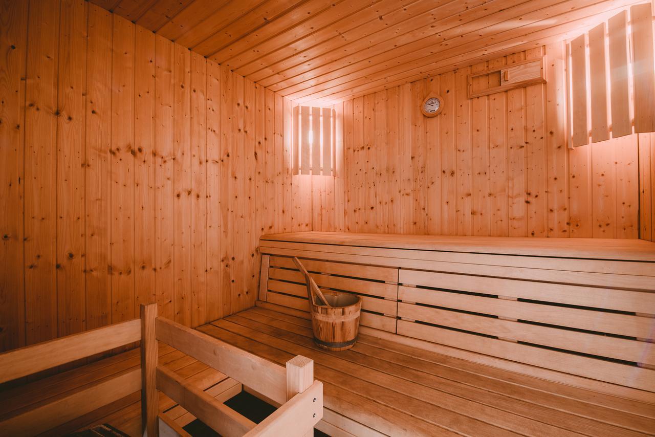 Un Banc au Soleil Bed & Breakfast Marsilly  Exterior foto