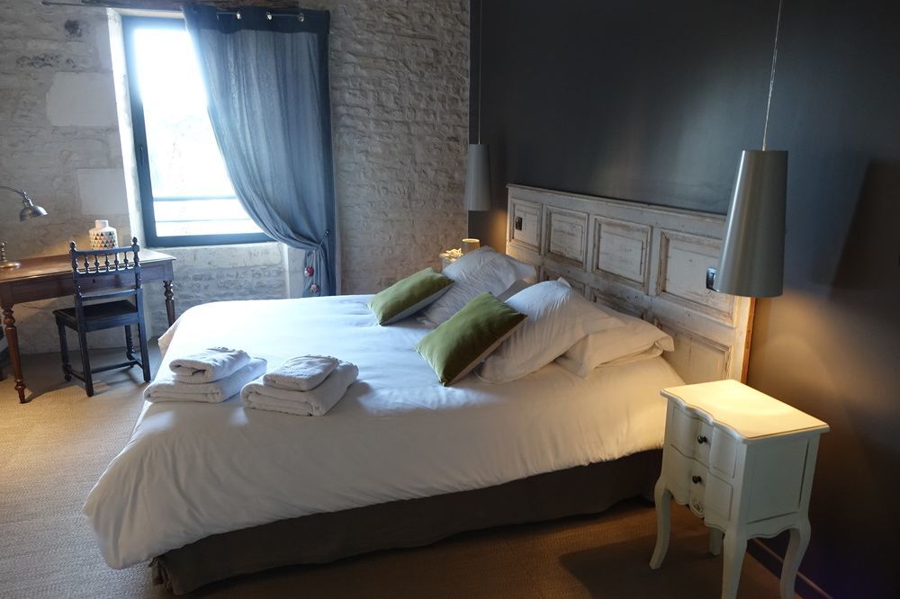 Un Banc au Soleil Bed & Breakfast Marsilly  Exterior foto